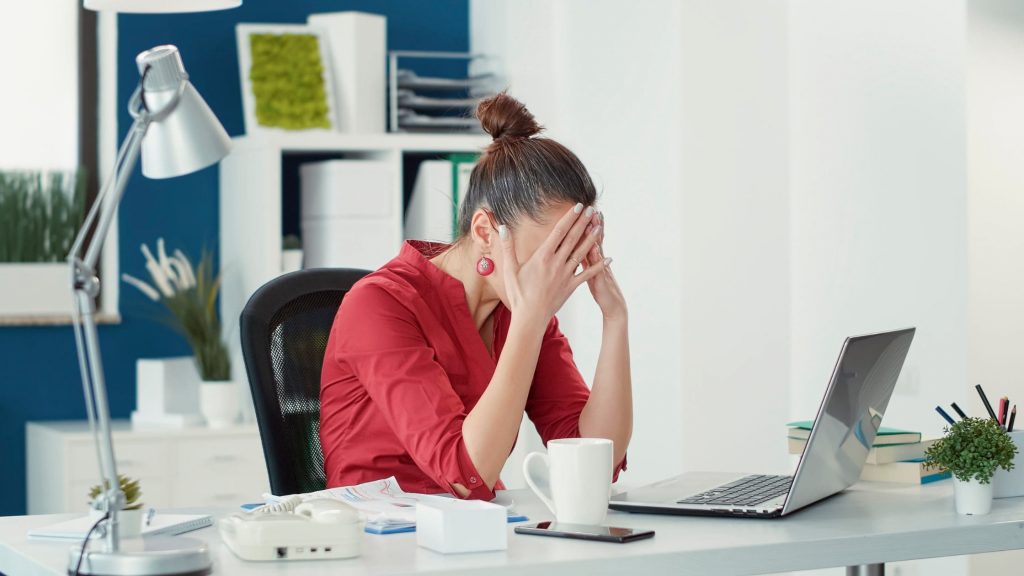Mistakes to Avoid While Choosing Hybrid Cloud for Small Businesses
